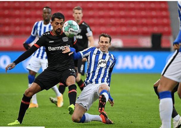 关于柏林赫塔防线稳固，客场取分的信息