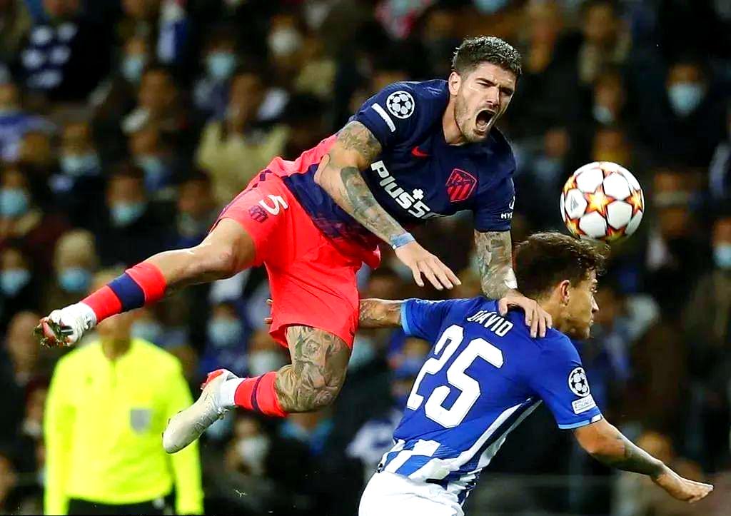 包含多特蒙德队在欧战比赛中斩获胜仗的词条