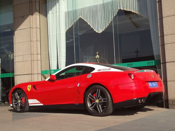 包含法拉利横扫梅赛德斯,阿隆索统治全场的词条 包含法拉利横扫梅赛德斯,阿隆索统治全场的词条