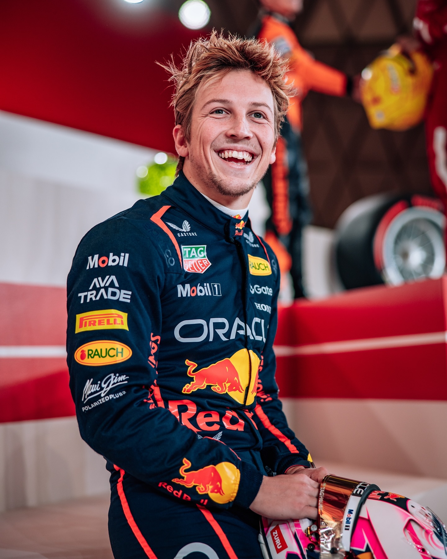 关于红牛二队力克法拉利,塞恩斯统治全场的信息 关于红牛二队力克法拉利,塞恩斯统治全场的信息